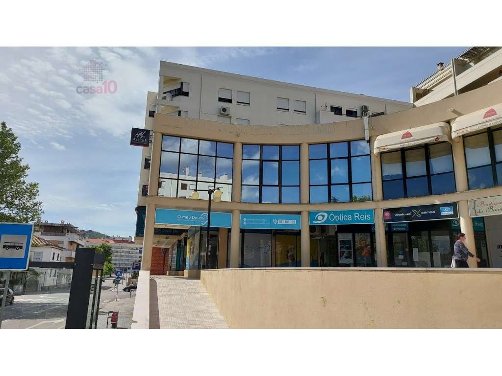 Vende-se espaço comercial em Portalegre! - Grande imagem: 4/13