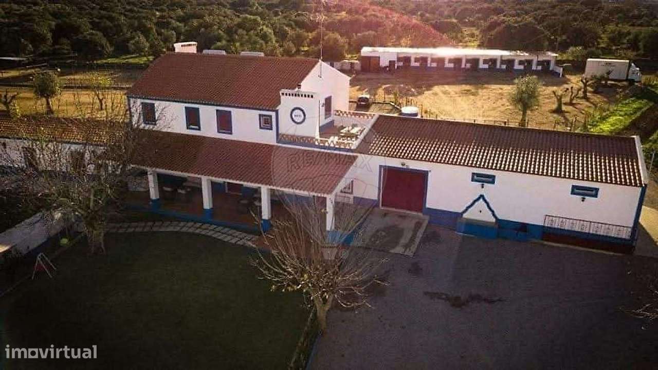 Quinta  para venda - Grande imagem: 2/17