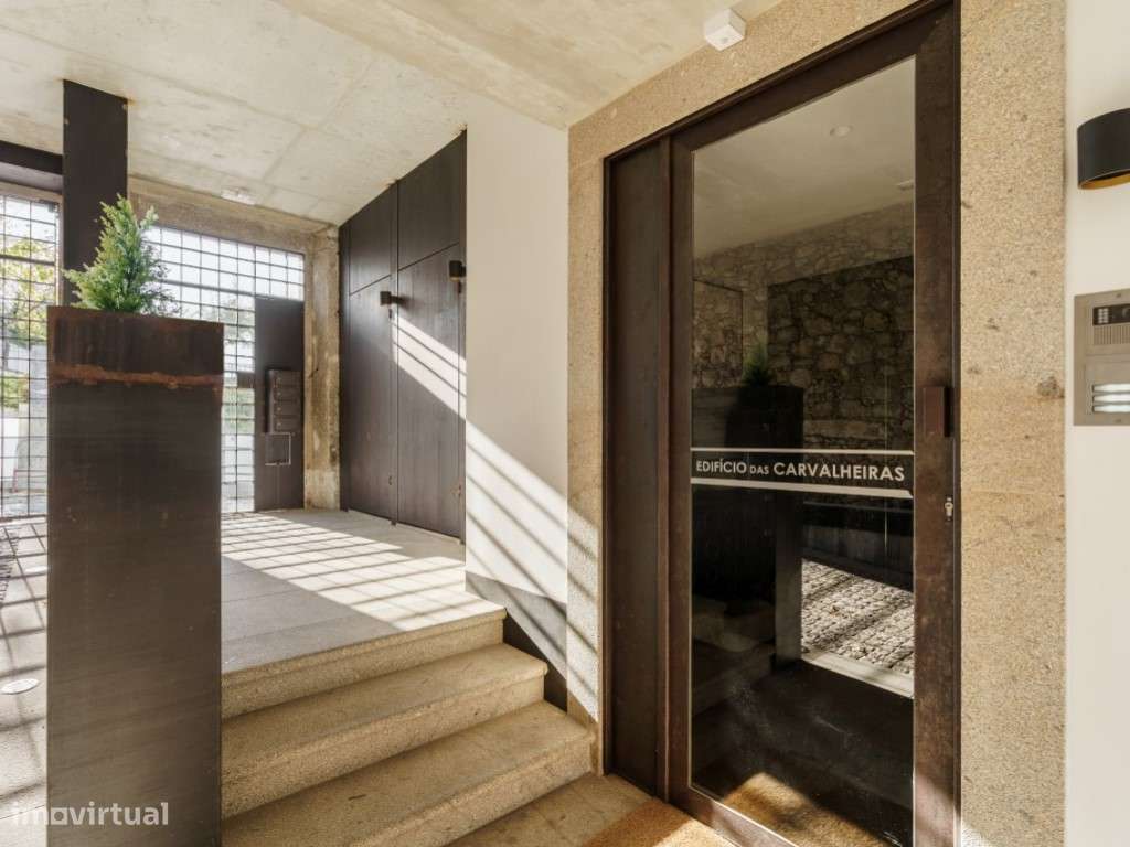Apartamento T3 de luxo no Centro Histórico de Braga-12