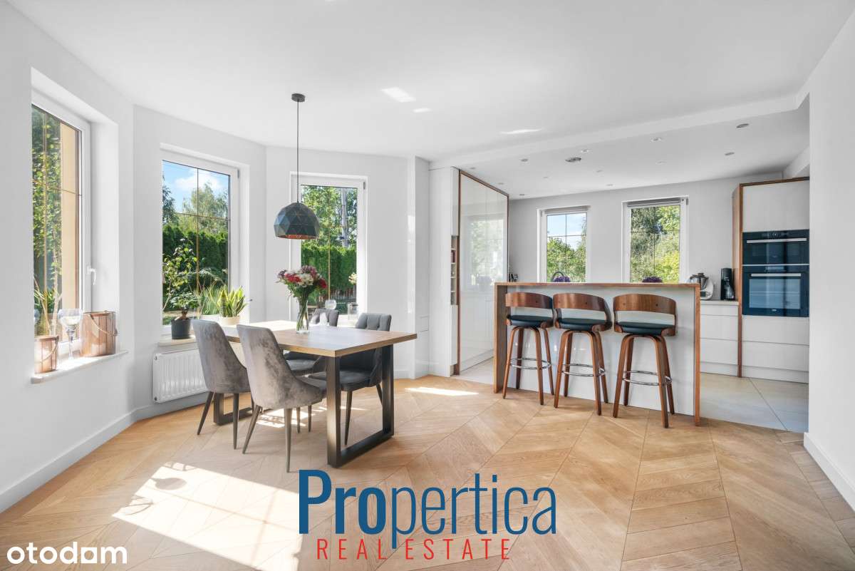 Funkcjonalny dom na dużej działce !-8