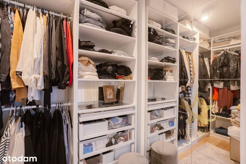 Nowoczesny dom w zabudowie bliźniaczej z basenem-19