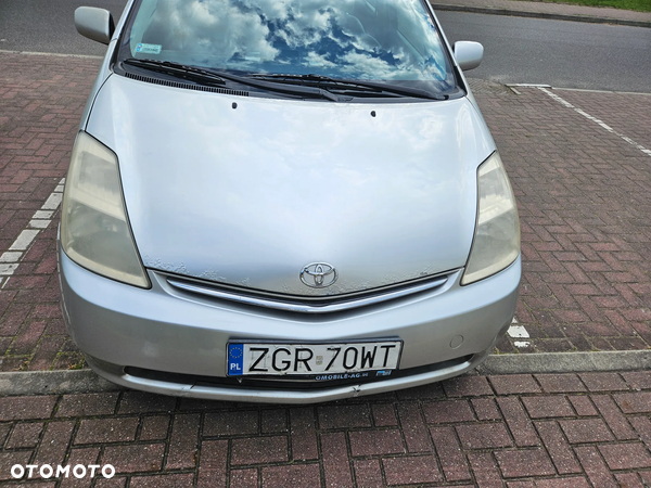 Toyota Prius - 16