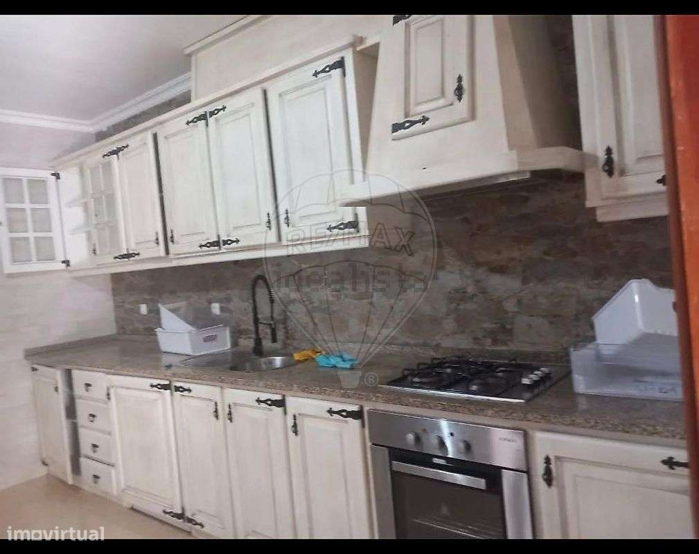 Moradia T4 para venda - Grande imagem: 2/3