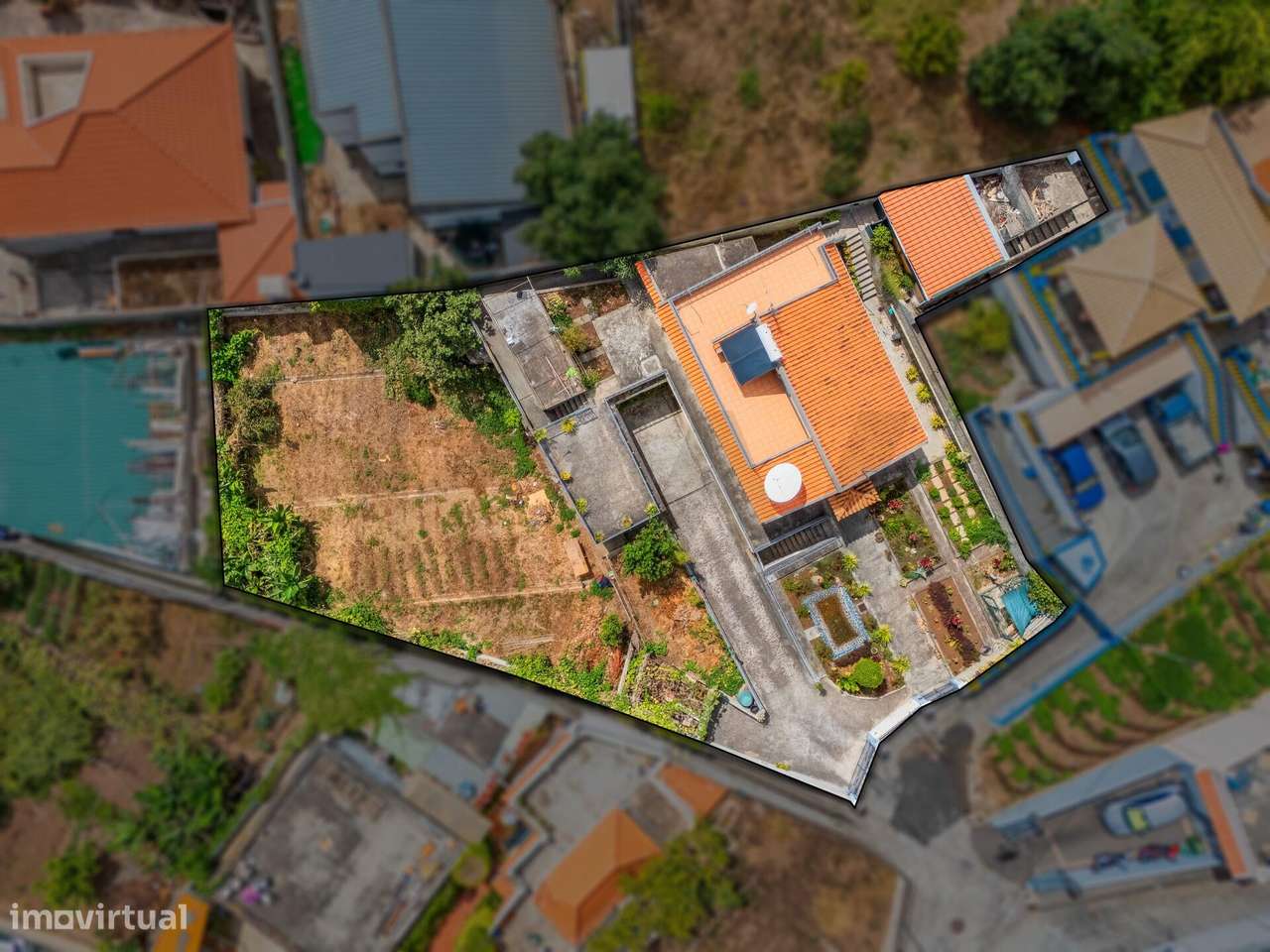 Moradia em Santo António com terreno - Grande imagem: 4/60