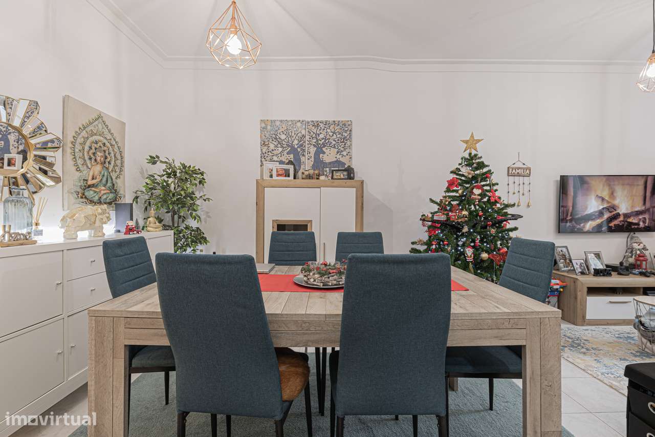 Apartamento T2 em RC com Quintal no Seixal-4