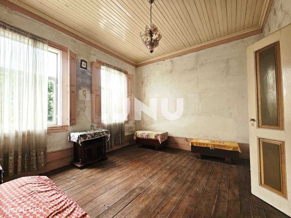 Moradia T5 - Pleno Centro Histórico de Viseu-8