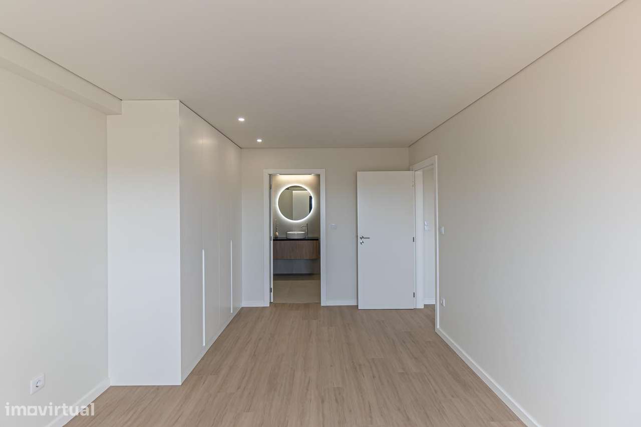 T3 Novo  152 m² , no Green Building, Vistas Porto e Rio Douro-16