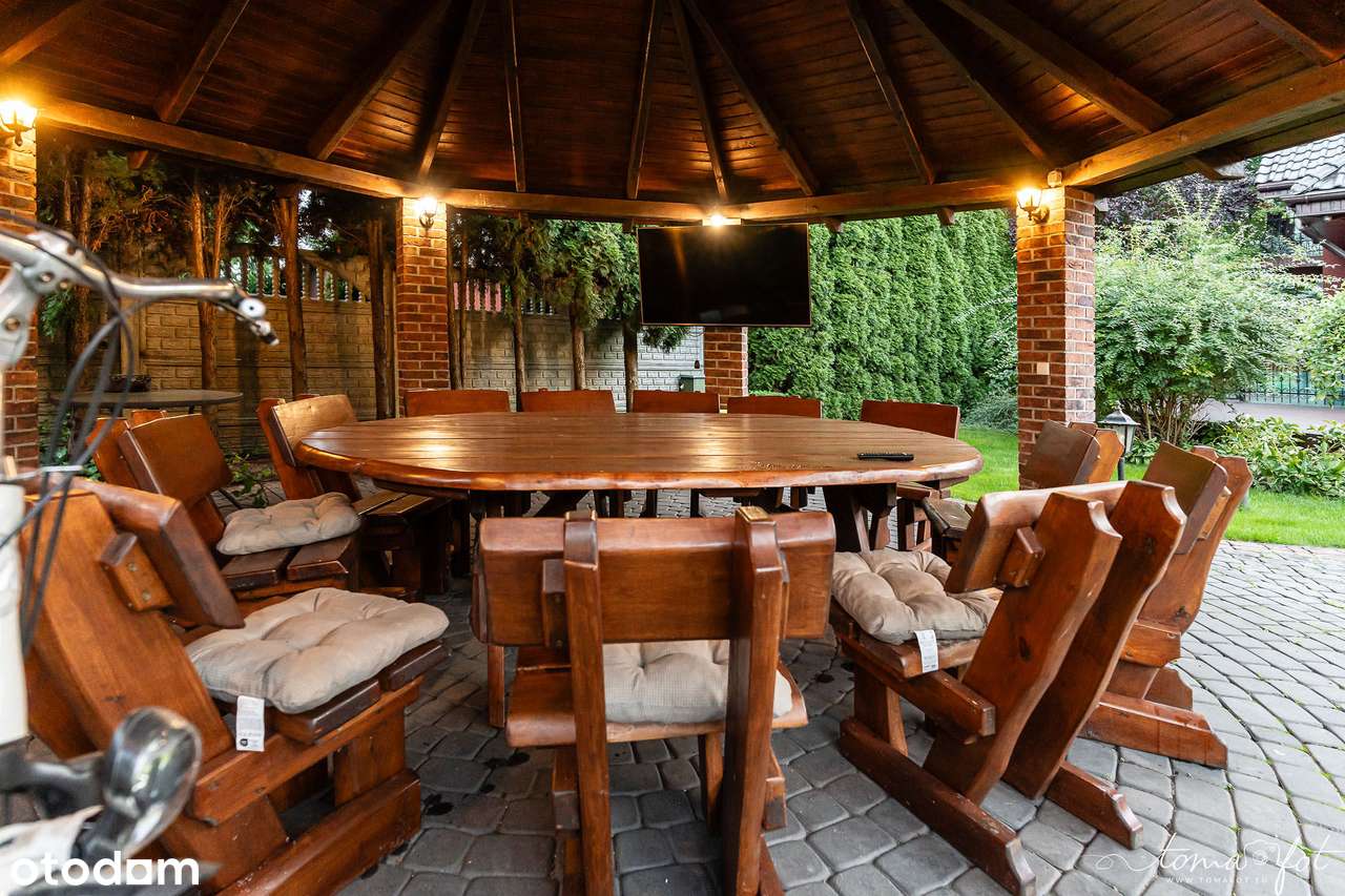 piękny dom z dużą działką-17