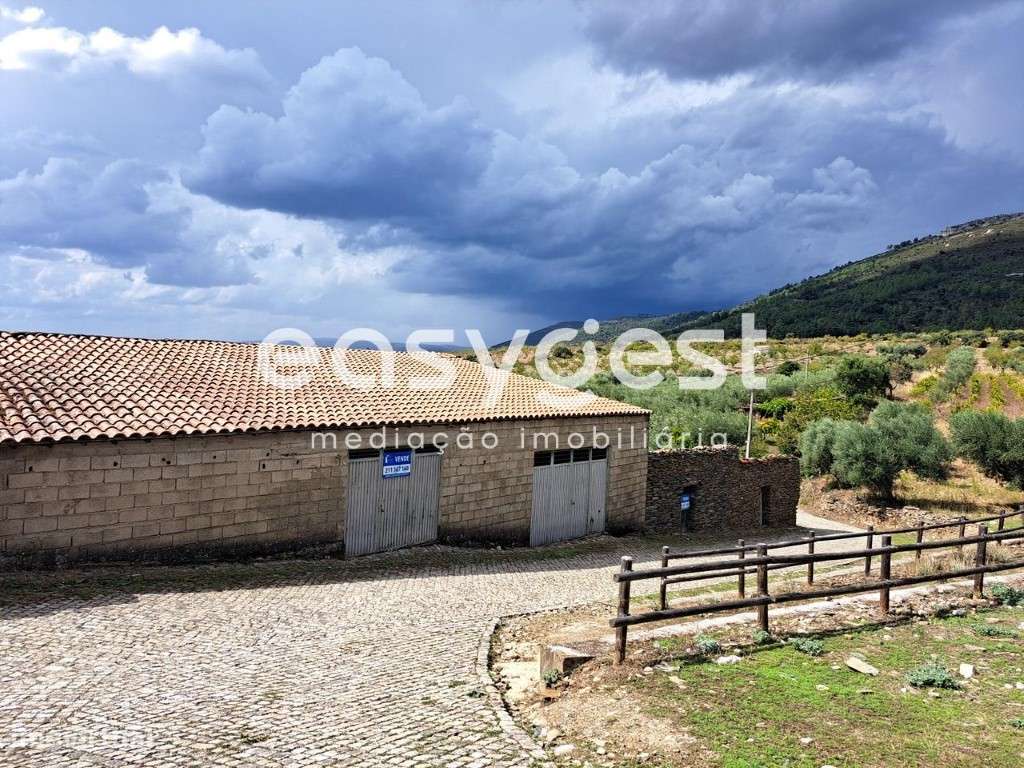 Armazém de apoio á agricultura de 59 m2, Maçores, Torre de Moncorvo - Grande imagem: 5/12