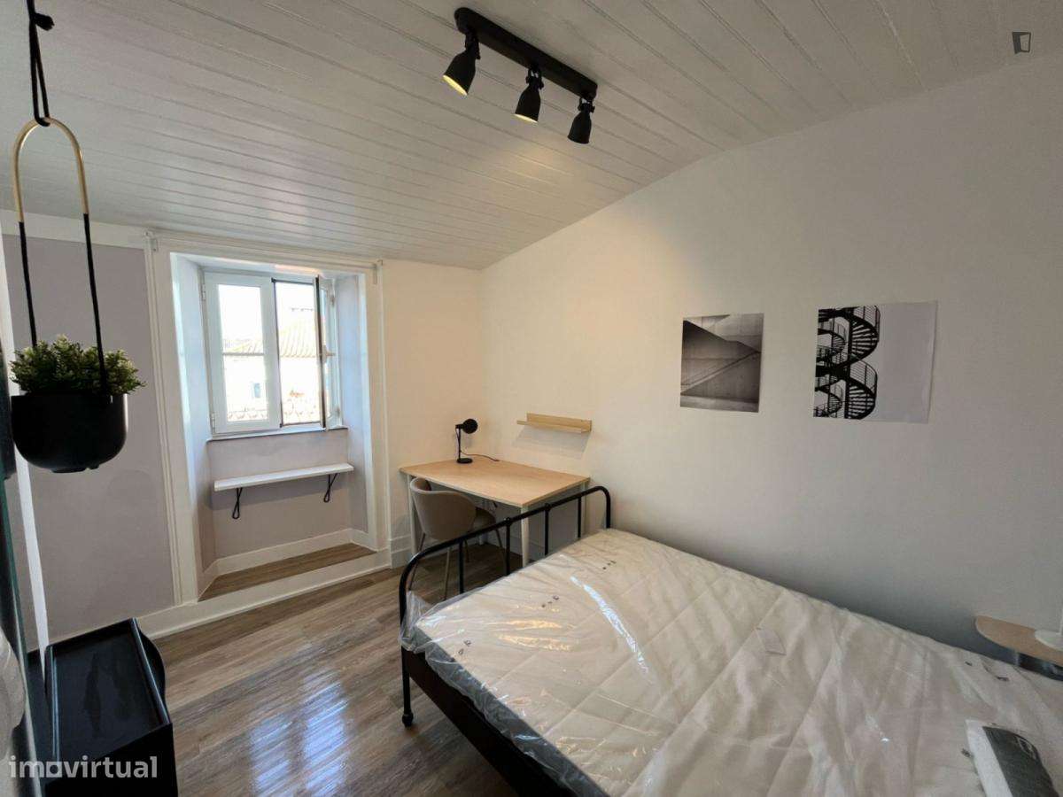 Quarto - localizado em Santarem - Grande imagem: 2/10