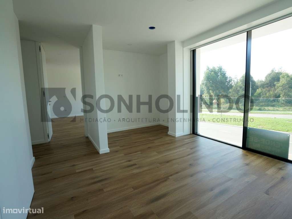 Apartamento T4 + escritório com luz direta, terraço com 153,10m2 e ...-16