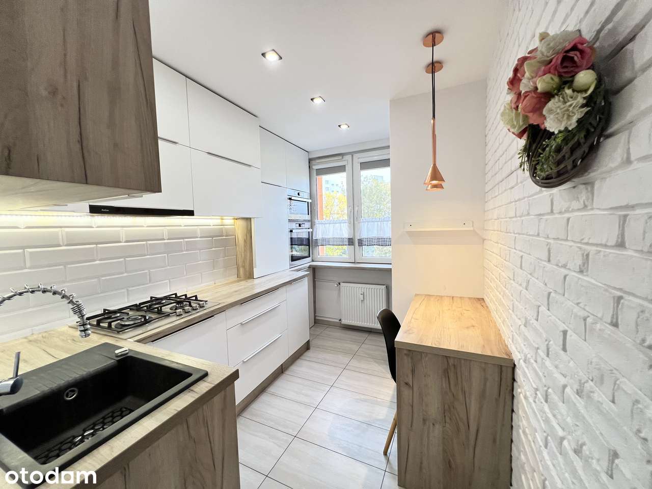 Na sprzedaż przestronne mieszkanie po Remoncie z klima i piwnicą-13