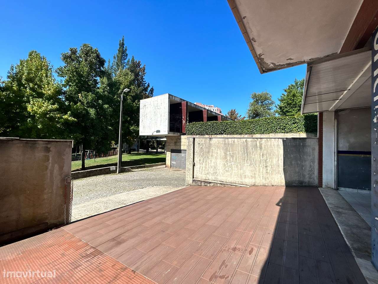 Espaço Comercial/Oficina Automóvel com 200m² em Valongo - Grande imagem: 2/10