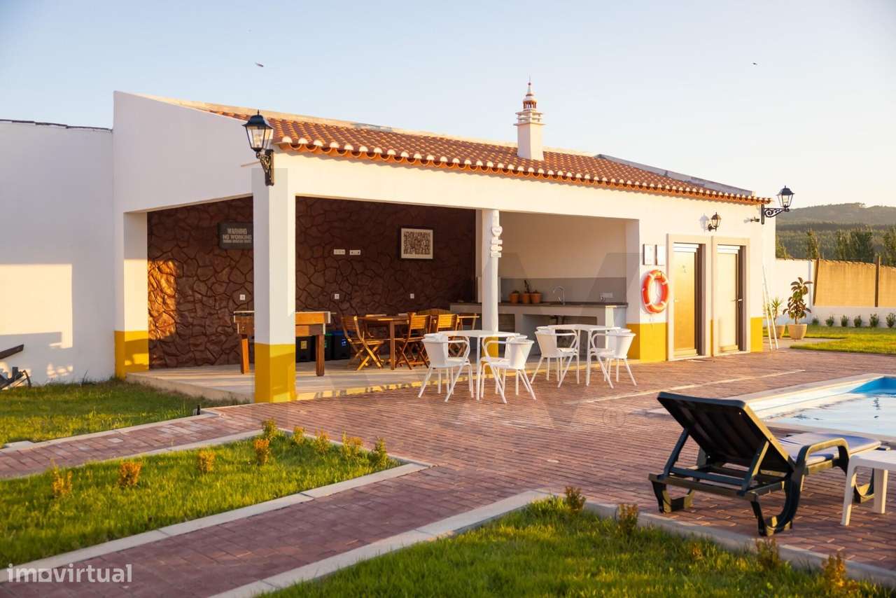 Moradia T-0 com piscina, estacionamento, Condomínio Casas Sopé da Serr-37