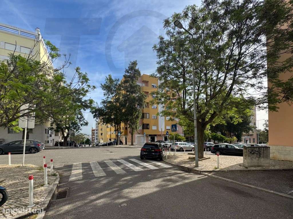 Apartamento T3 - Prior Velho - 375.000€-10