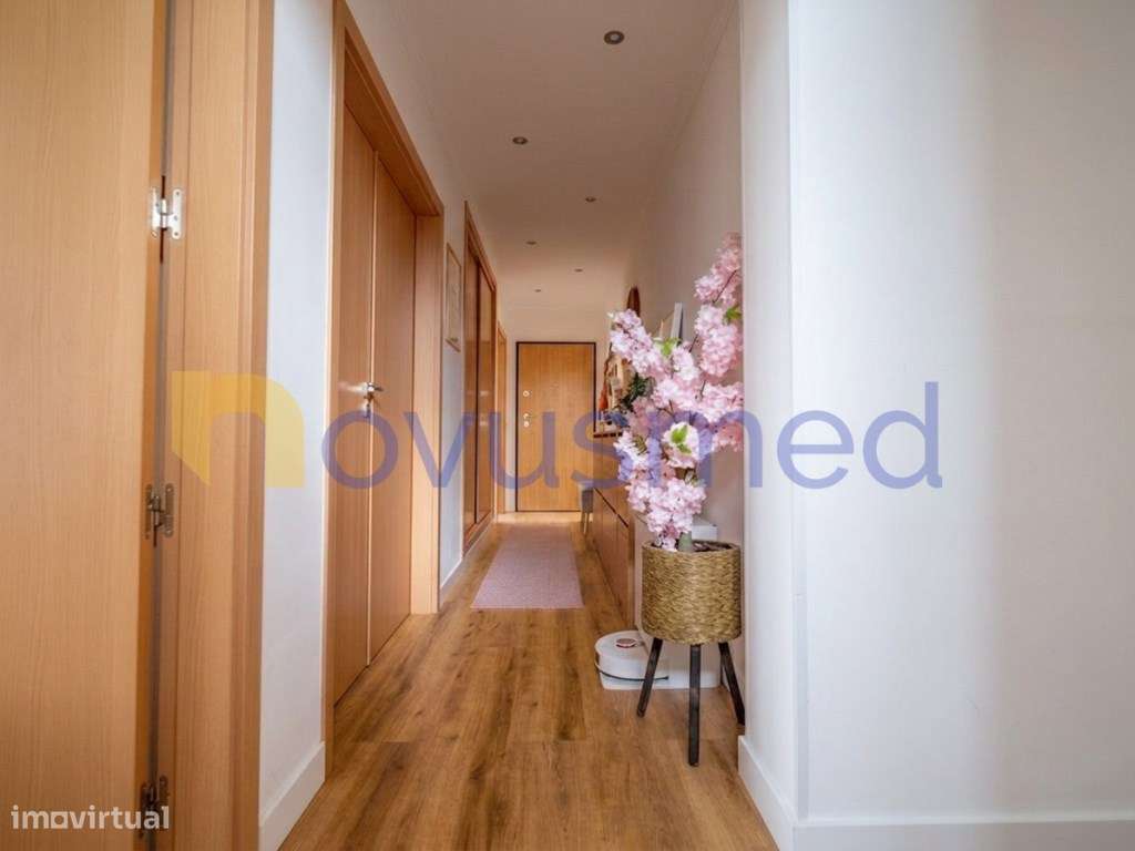 Apartamento T2 com Ar Condicionado nas Ferreiras-6