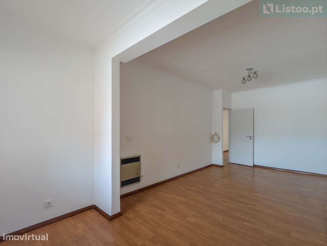 T2 Alvalade com Terraço e Garagem-13