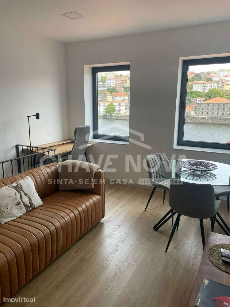 Moradia em Banda V1 Reconstruída na Ribeira de Gaia - Grande imagem: 3/25