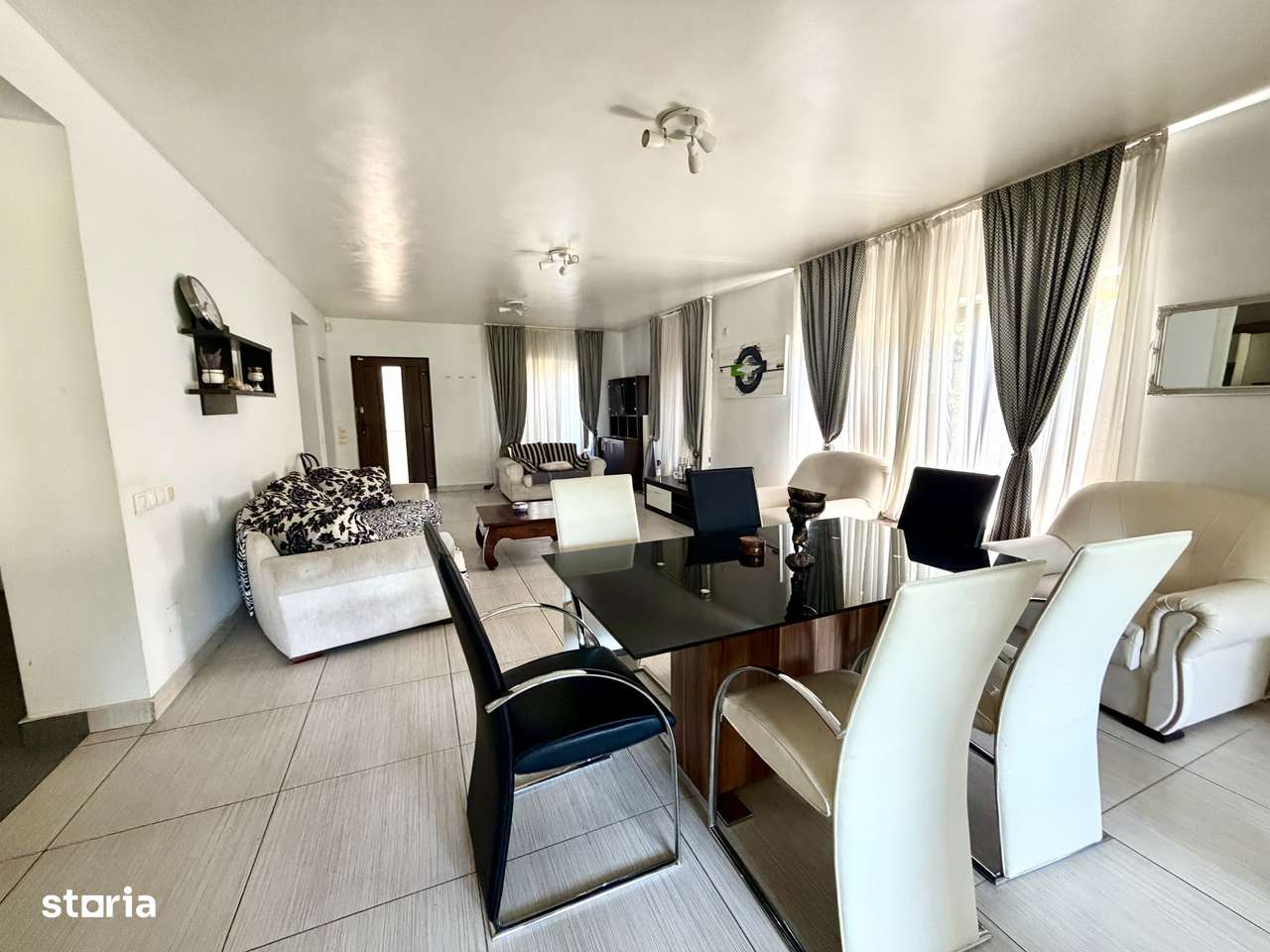 Domeniu Privat cu 3.278 mp Teren | Piscina, Iaz Ornamental si Resedint-6