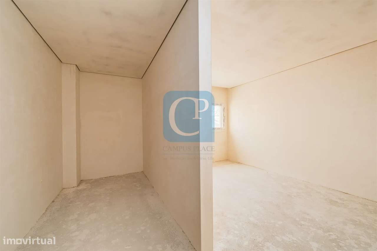 Moradia V3 em fase de acabamento em Guifões - Grande imagem: 5/22