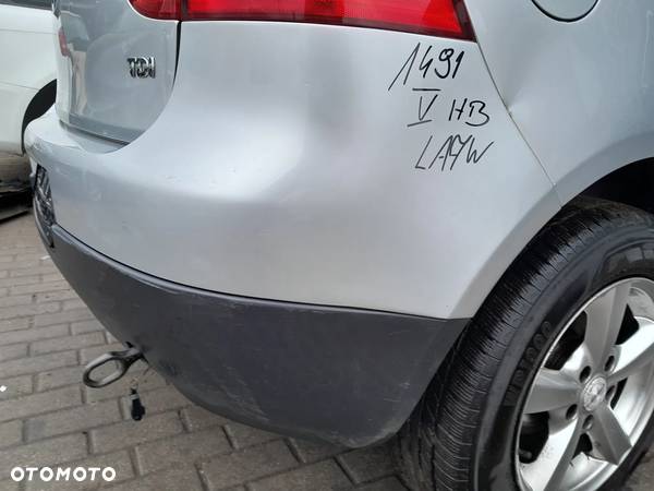 VW GOLF V ZDERZAK TYLNY TYŁ HB KOLOR: LA7W - 2