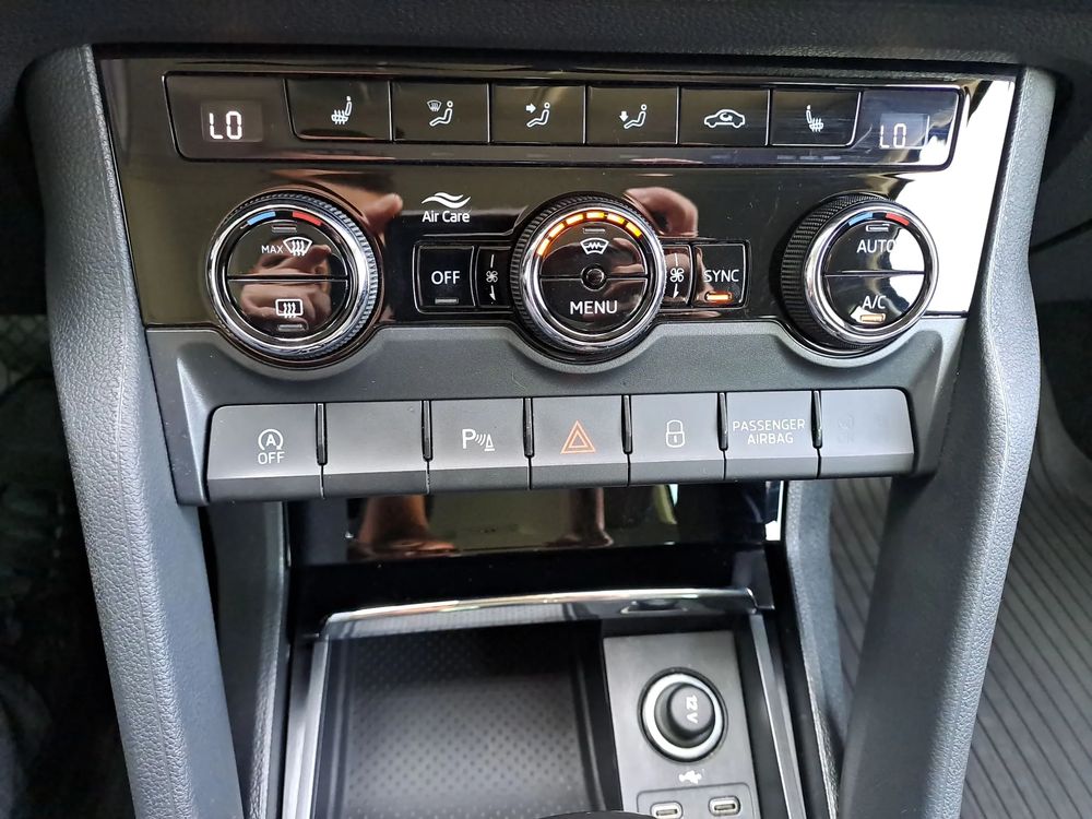 SKODA KAROQ Style 1.5STI150KM Virtual VarioFlex Kamera Grzana Szyba/Kierownica HAK