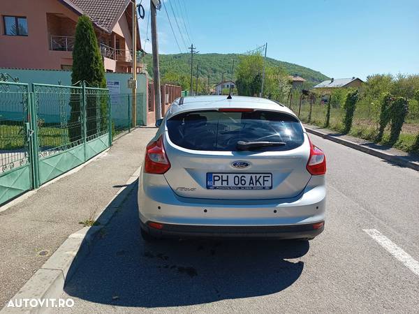 Ford Focus 1.6 TDCi DPF Titanium - 3