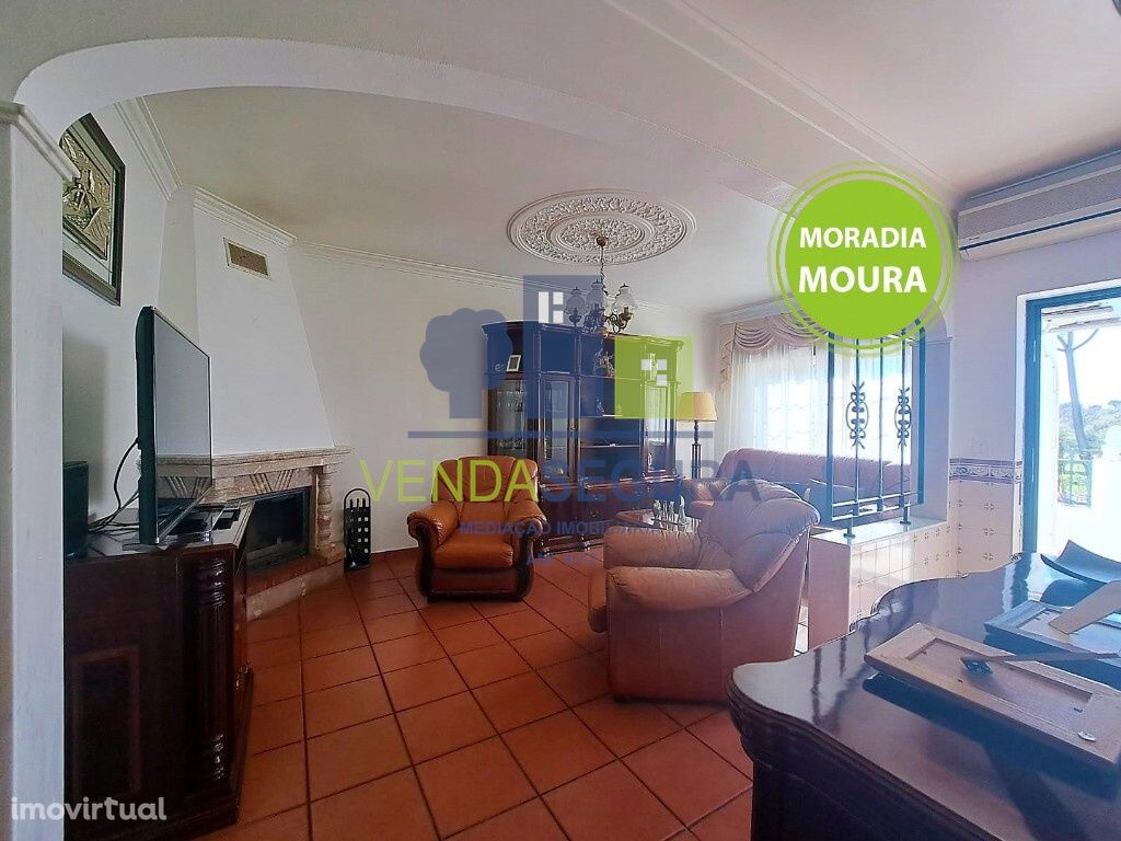 Moradia T2+2 com garagem e quintal | Zona do Mourasol | Moura