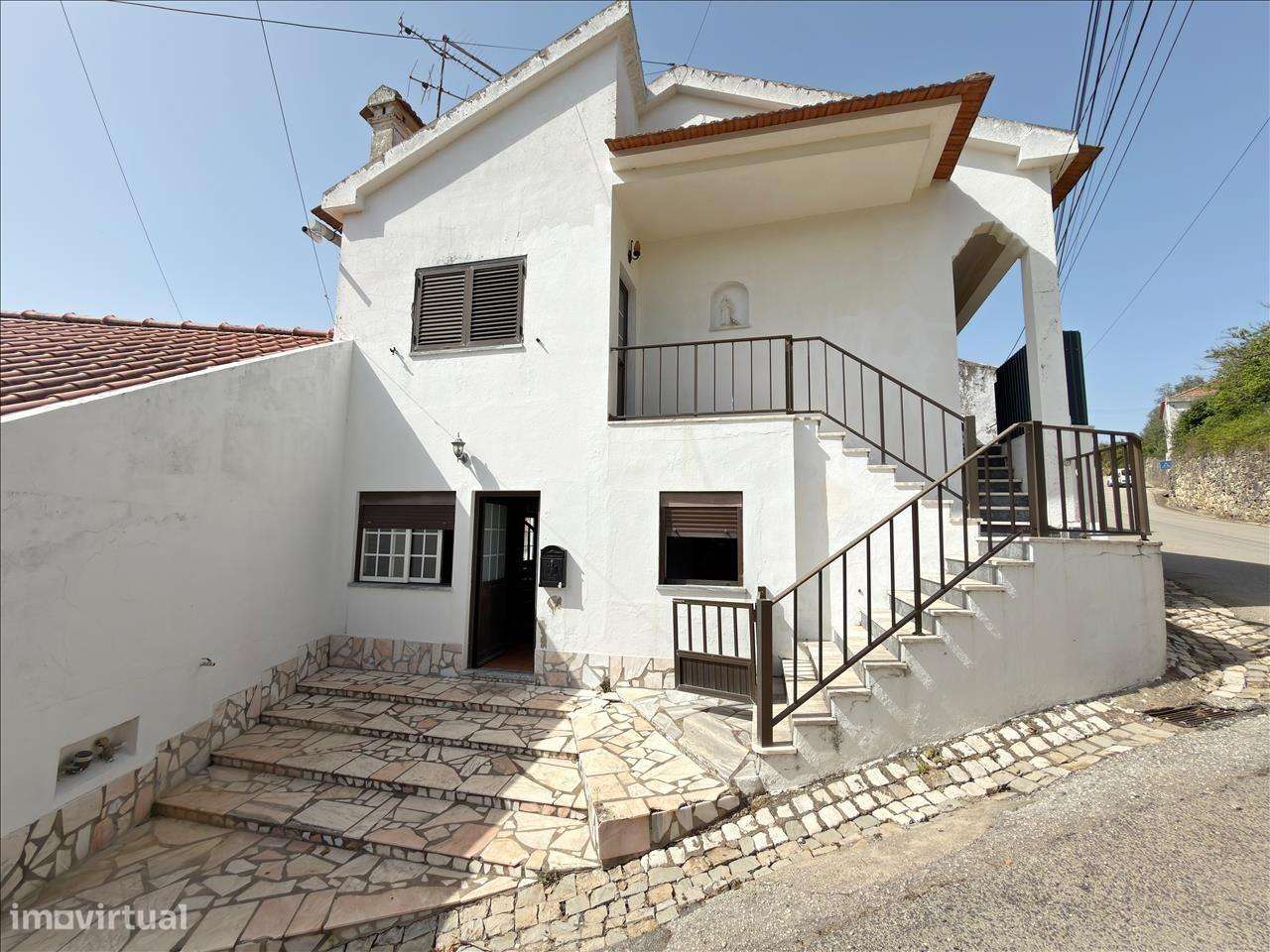 Moradia De 3 Andares Em Meca Alenquer