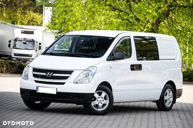 Hyundai H-1 Starex - 11