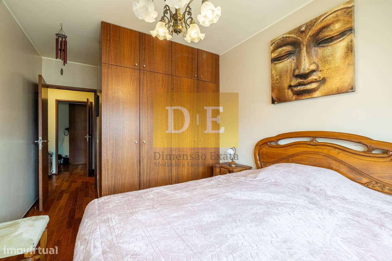 Apartamento T3 em Zona Nobre de Requesende em Ramalde-15