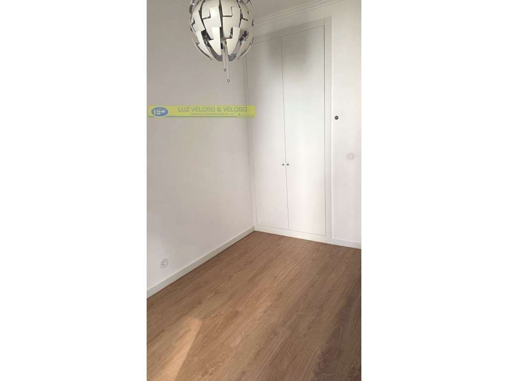 T2 Serra das Minas, remodelado, Arrecadação/Garagem-41