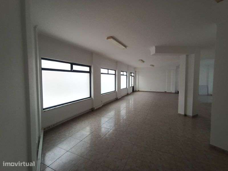 Arrenda-se Loja  Torres Novas - Grande imagem: 5/10