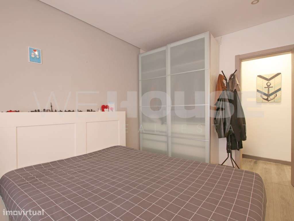 Apartamento T2 Renovado com Varanda - Excelente Localização ( Estaç...-10