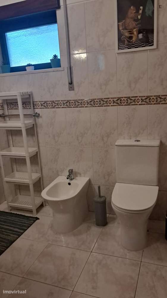 Quarto - localizado em Olivais Coimbra - Grande imagem: 3/10