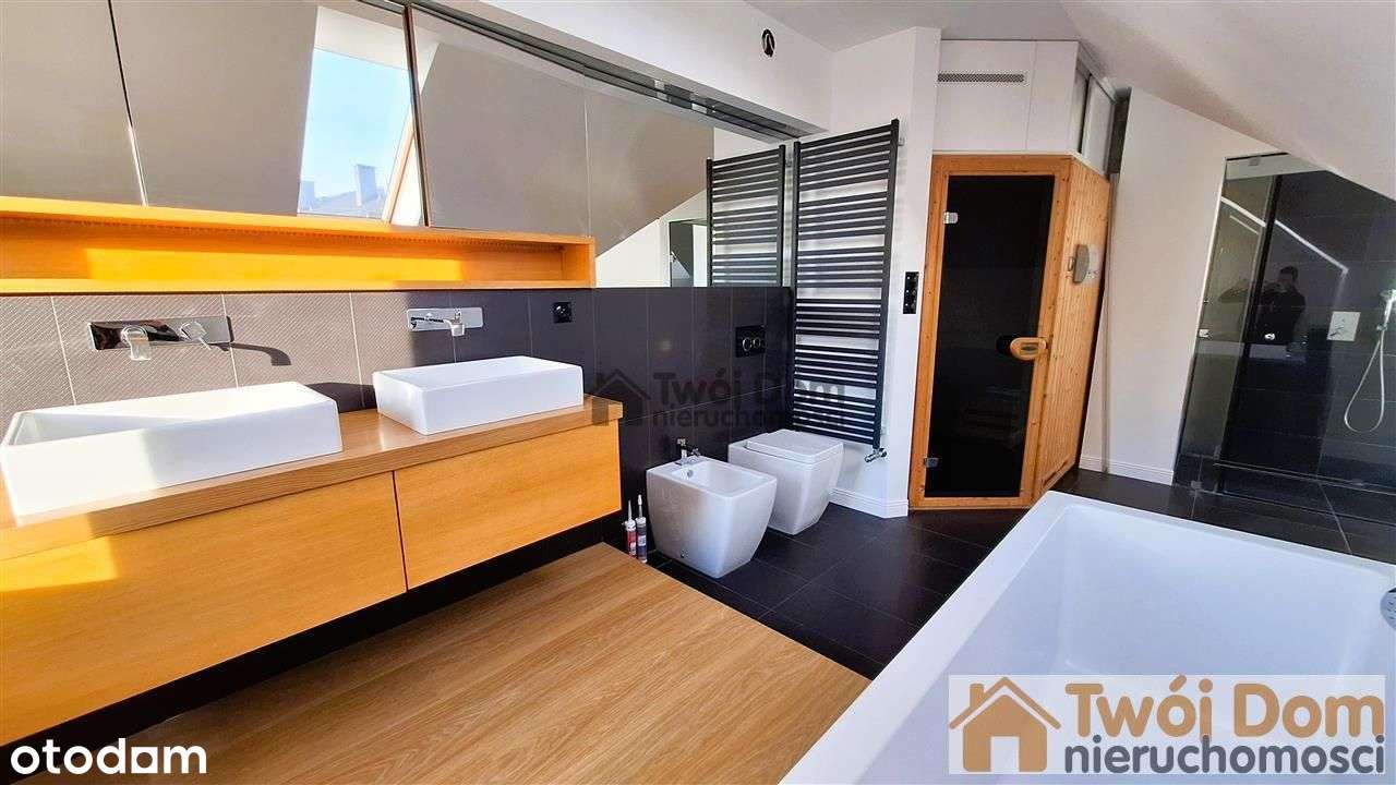 Dom skrajny z sauną i fotowoltaiką – Smolec-13