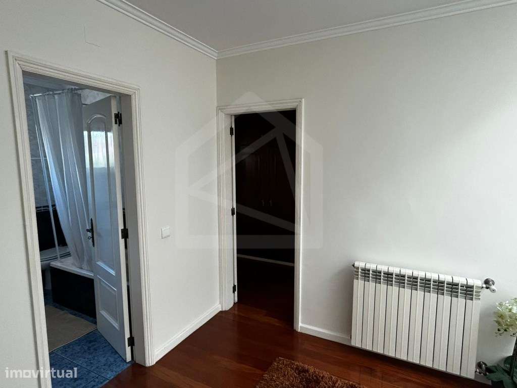 Moradia Isolada T3 em Escapães-37