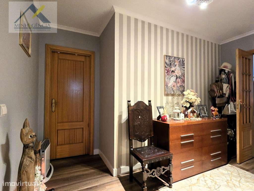 Apartamento T3 com parqueamanto na Quinta do Anjo-15