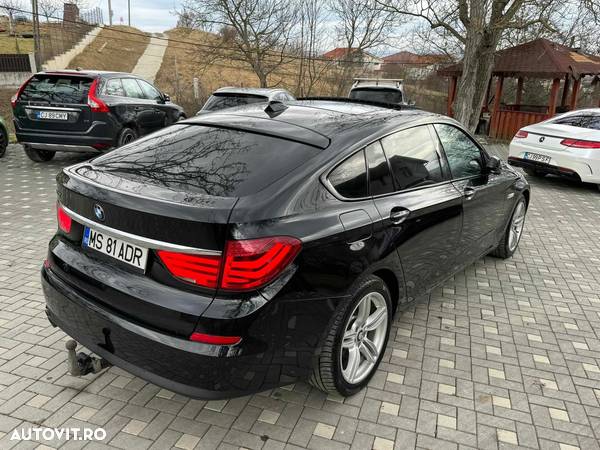 BMW Seria 5 530d Aut. GT - 25