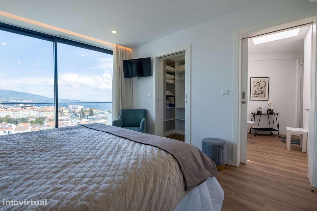 Penthouse T3 em São Pedro - Ponta Delgada-23