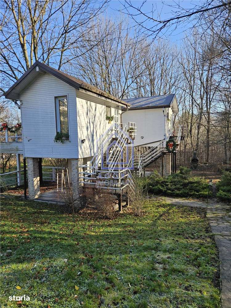 Teren central de vânzare-17