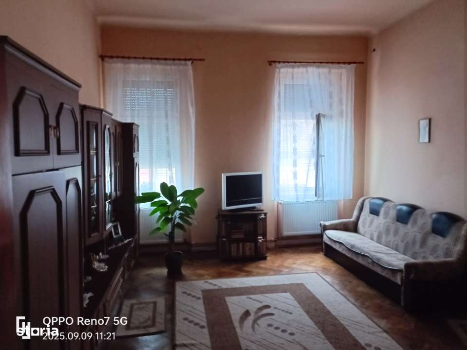 Casa de vanzare in Reghin zona centrala. - Imagine principală: 5/13