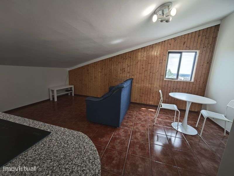 T1 centro de Leiria tipo estúdio