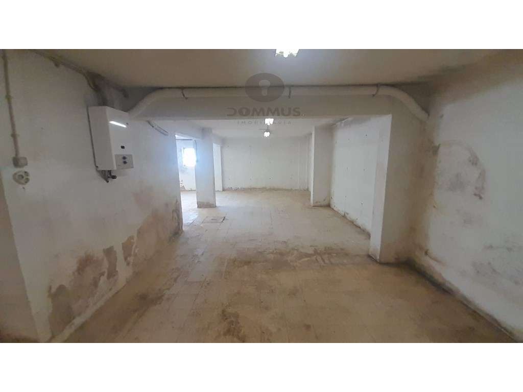 Loja com Rentabilidade - Centro de Rio de Mouro (Rinchoa)-18