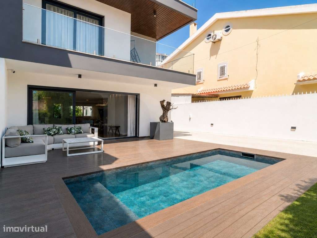 Moradia de luxo T4 no Murtal com piscina aquecida e rooftop panorâmico-28