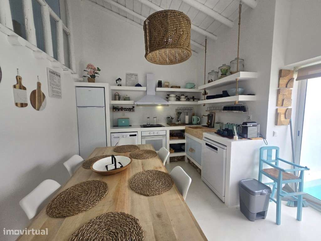 Simpática Moradia T2 com Piscina, perto da praia da Amieira - Grande imagem: 4/25