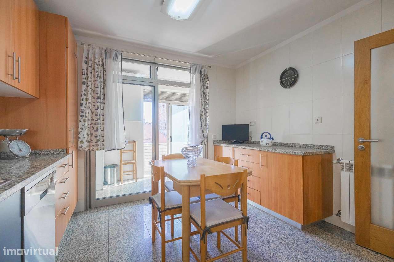 Apartamento T3 Exclusivo na Rua Soares dos Reis – Vila Nova de Gaia-7