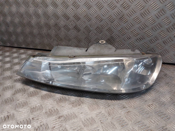 LAMPA LEWA + PRAWA PRZÓD KOMPLET PEUGEOT 406 I FL 0301175401 - 2