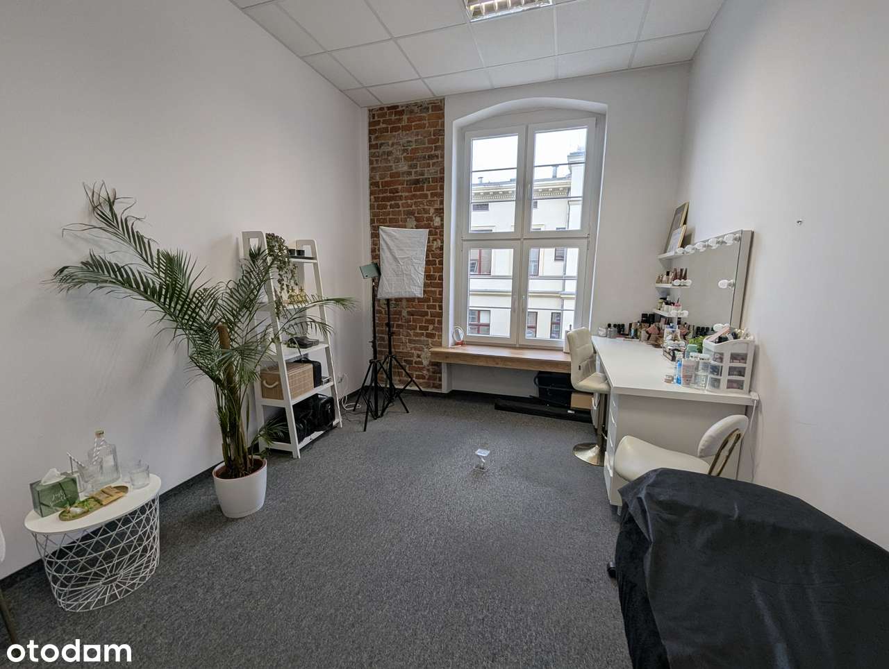 Lokal biurowo-usługowy blisko centrum, parking - Pełny obrazek: 3/7