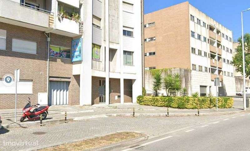 Garagem à Venda em Águas Santas - Grande imagem: 4/4